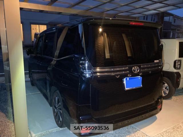 Toyota VOXY 2023-06 8662265-2