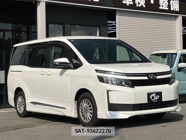 Toyota VOXY 2014-01 8662298-2