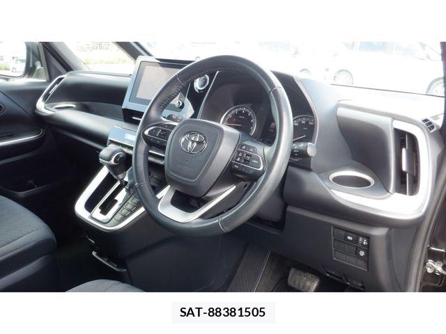 Toyota VOXY 2023-09 8662270-12