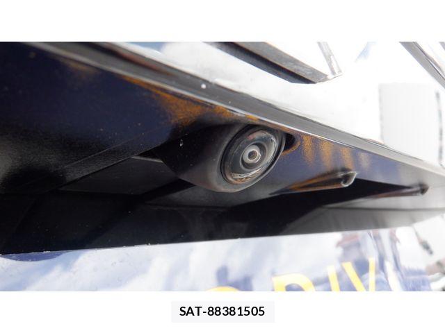 Toyota VOXY 2023-09 8662270-18