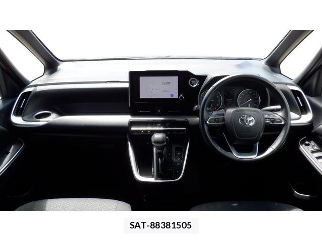 Toyota VOXY 2023-09 8662270-1