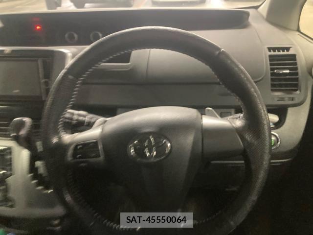 Toyota VOXY 2013-09 8662305-10