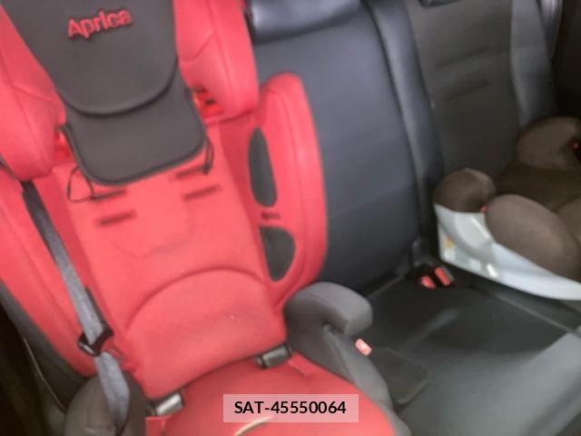 Toyota VOXY 2013-09 8662305-13