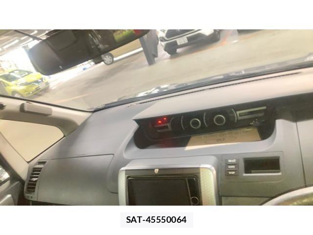Toyota VOXY 2013-09 8662305-21