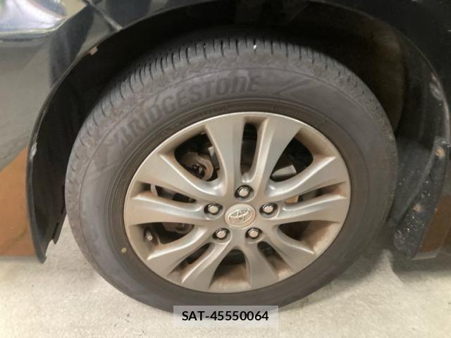 Toyota VOXY 2013-09 8662305-3