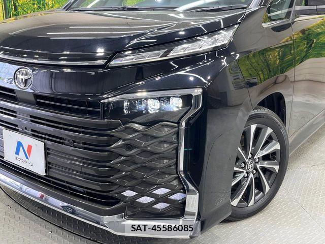 Toyota VOXY 2023-09 8662266-12