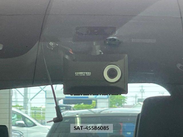 Toyota VOXY 2023-09 8662266-4