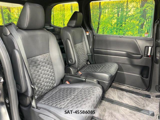 Toyota VOXY 2023-09 8662266-8