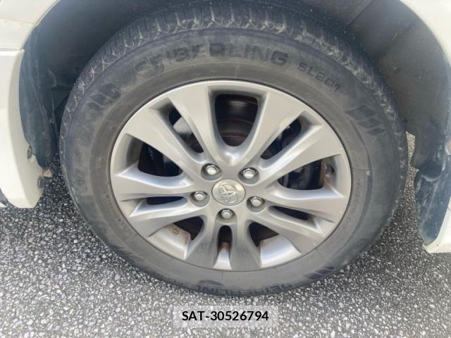 Toyota VOXY 2012-06 8662325-9