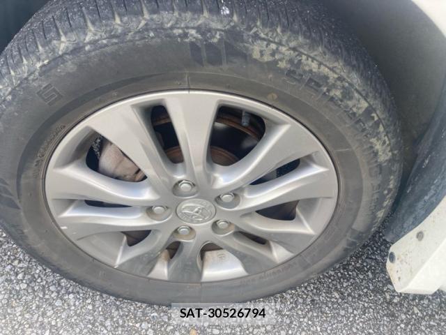 Toyota VOXY 2012-06 8662325-10