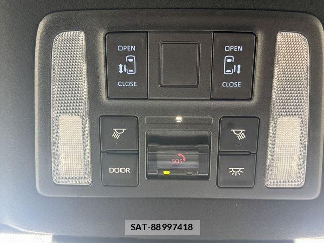 Toyota VOXY 2024-11 8686882-19