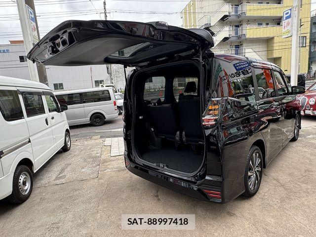 Toyota VOXY 2024-11 8686882-25