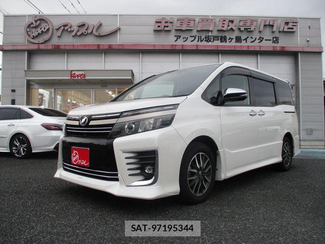 Toyota VOXY 2016-09 8686890-0