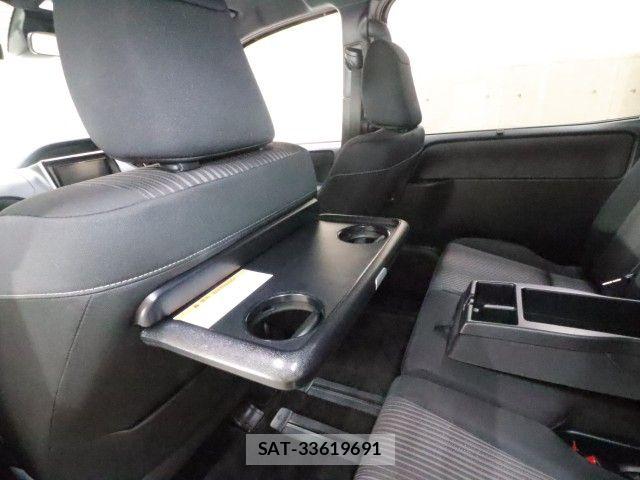 Toyota VOXY 2017-09 8686894-9