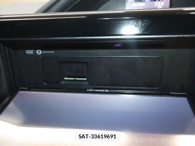 Toyota VOXY 2017-09 8686894-16