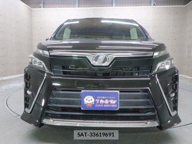 Toyota VOXY 2017-09 8686894-23