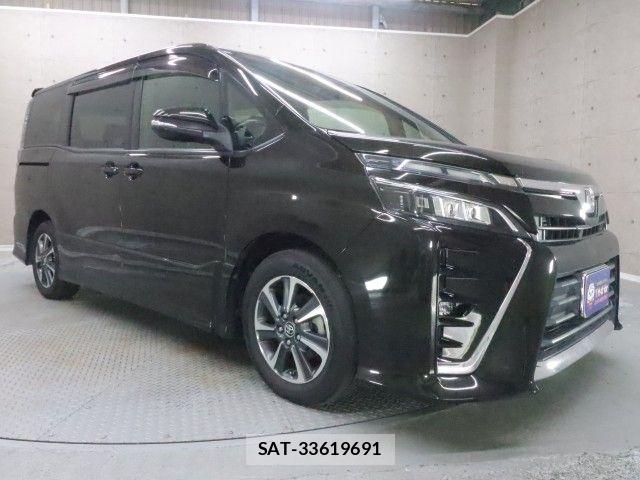 Toyota VOXY 2017-09 8686894-24