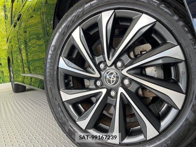 Toyota VOXY 2022-04 8686881-14