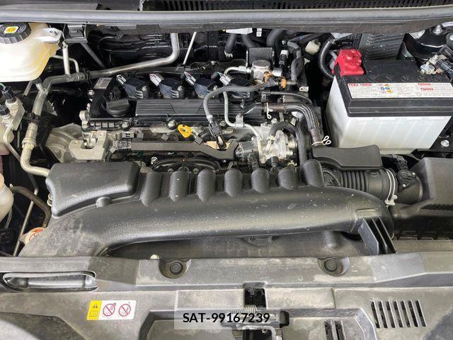 Toyota VOXY 2022-04 8686881-18