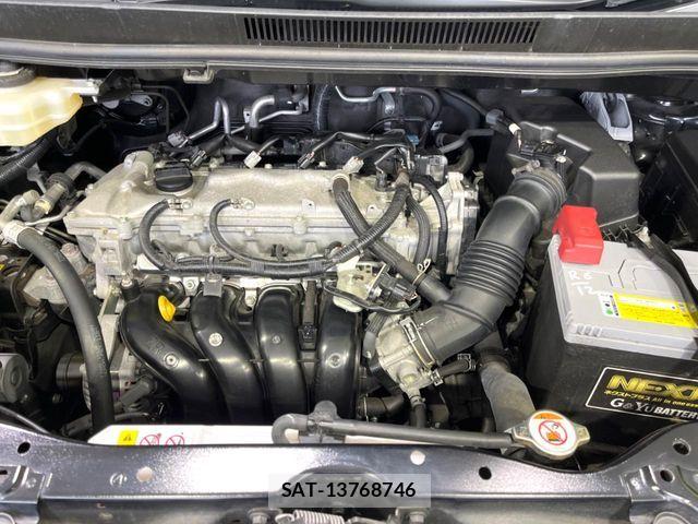 Toyota VOXY 2019-09 8686885-17
