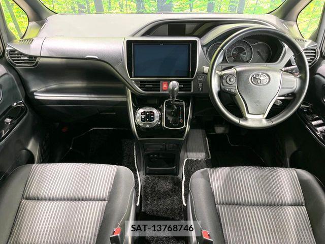 Toyota VOXY 2019-09 8686885-1
