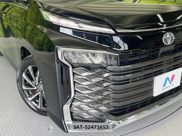 Toyota VOXY 2024-06 8686880-14