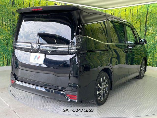 Toyota VOXY 2024-06 8686880-18