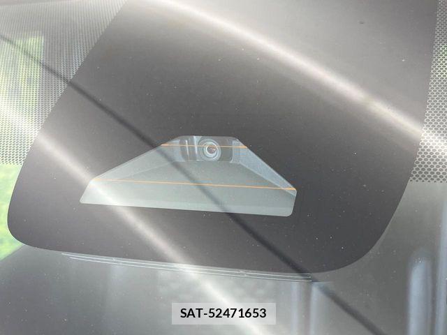 Toyota VOXY 2024-06 8686880-3