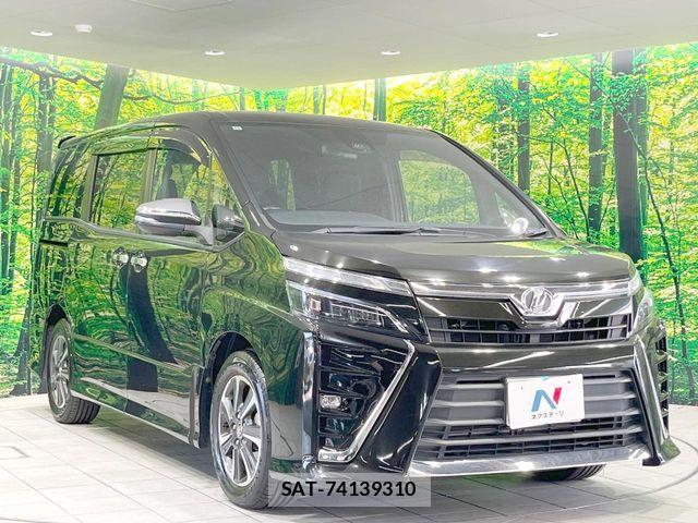 Toyota VOXY 2018-12 8686887-16