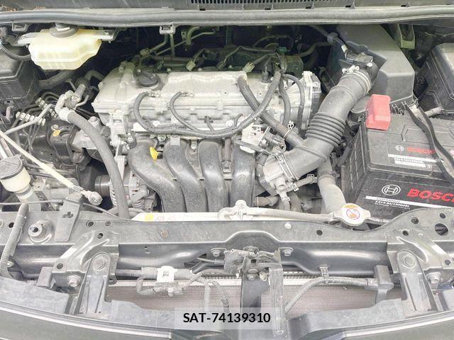 Toyota VOXY 2018-12 8686887-17