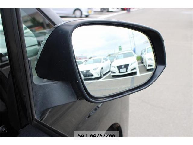 Toyota VOXY 2016-09 8686897-17