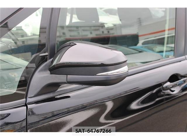 Toyota VOXY 2016-09 8686897-18