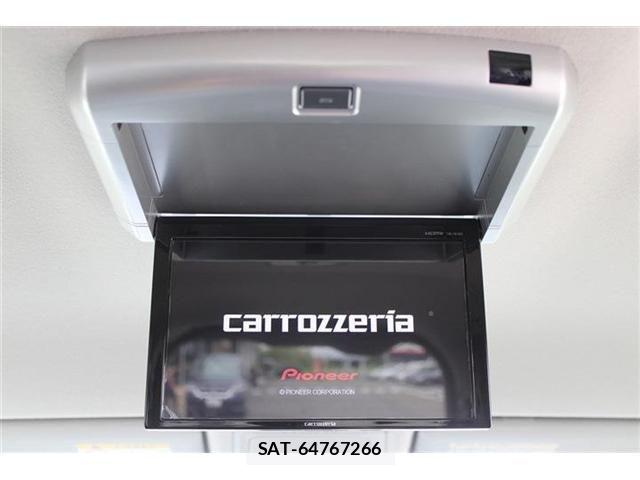 Toyota VOXY 2016-09 8686897-1