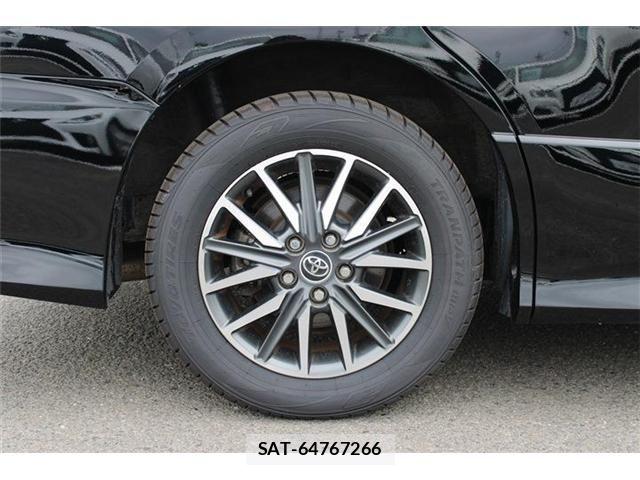 Toyota VOXY 2016-09 8686897-21