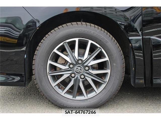 Toyota VOXY 2016-09 8686897-23