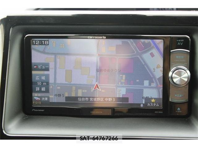 Toyota VOXY 2016-09 8686897-2