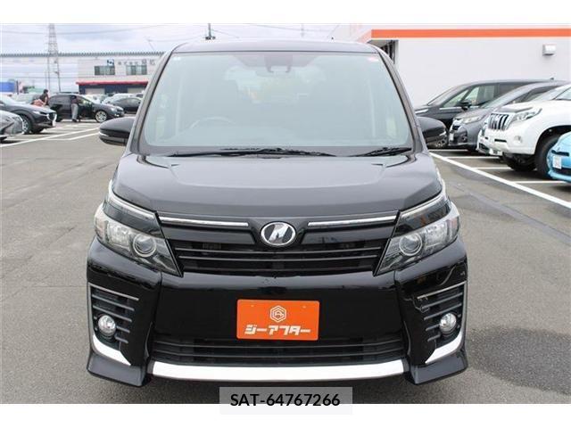 Toyota VOXY 2016-09 8686897-6