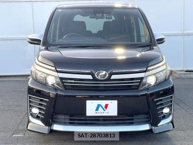 Toyota VOXY 2016-09 8686891-13