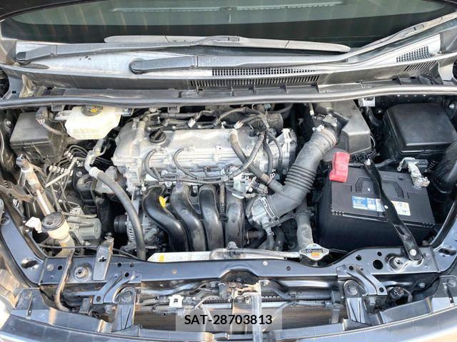 Toyota VOXY 2016-09 8686891-17