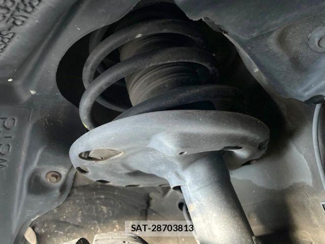 Toyota VOXY 2016-09 8686891-19