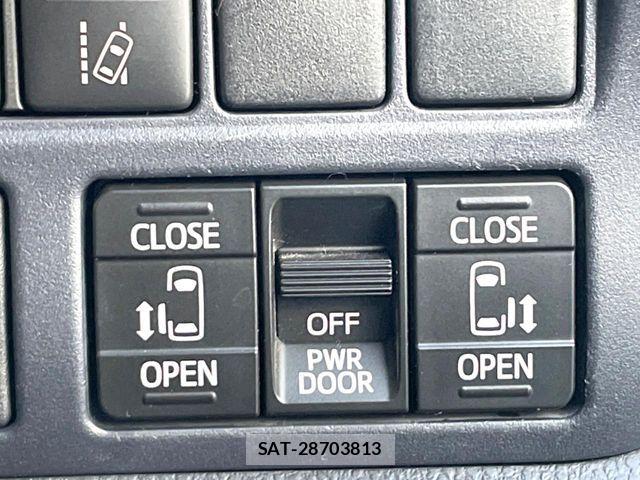 Toyota VOXY 2016-09 8686891-5