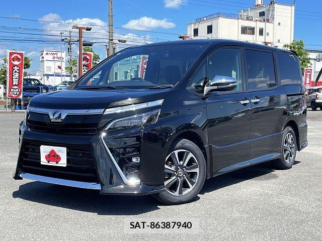 Toyota VOXY 2019-03 8686888-0