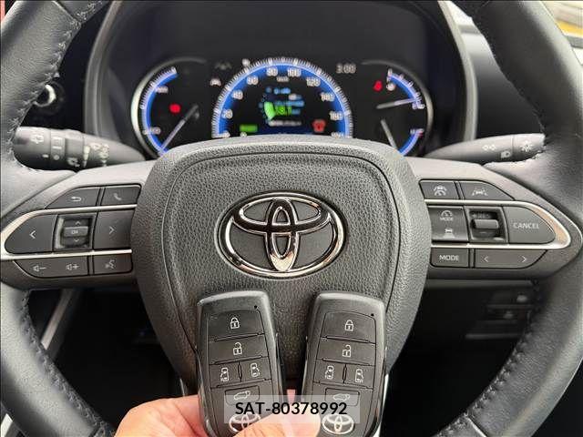 Toyota VOXY 2023-09 8686878-28