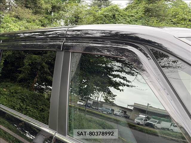Toyota VOXY 2023-09 8686878-29