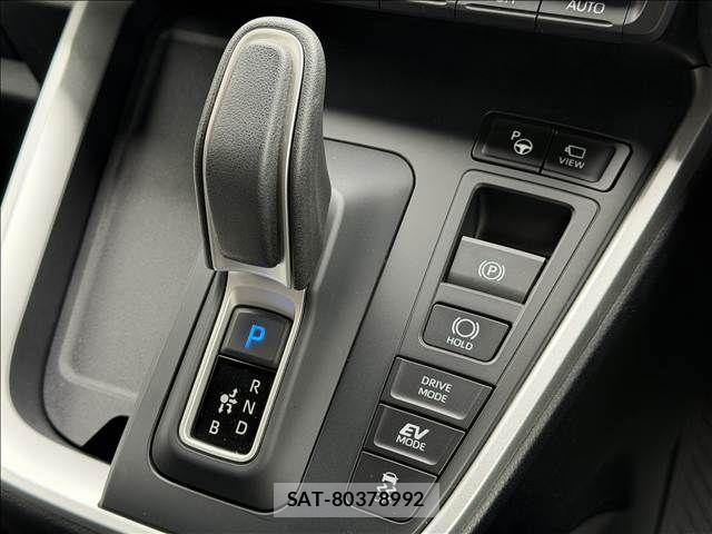 Toyota VOXY 2023-09 8686878-3