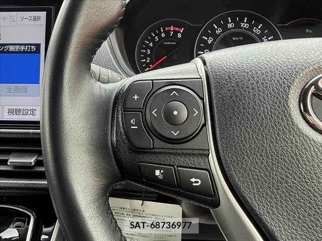 Toyota VOXY 2021-01 8686884-21