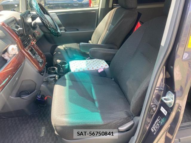Toyota VOXY 2009-07 8686903-11