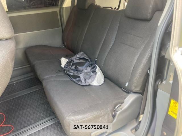 Toyota VOXY 2009-07 8686903-12
