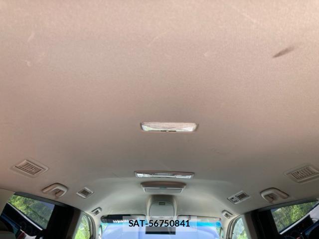 Toyota VOXY 2009-07 8686903-15