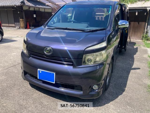 Toyota VOXY 2009-07 8686903-1